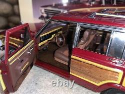 1/18 Scale AUTO ART MILLENNIUM. JEEP GRAND WAGONEER. RARE