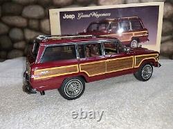 1/18 Scale AUTO ART MILLENNIUM. JEEP GRAND WAGONEER. RARE