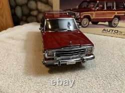 1/18 Scale AUTO ART MILLENNIUM. JEEP GRAND WAGONEER. RARE