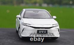 1/18 Scale Toyota Camry 2024 9th Generation White Diecast Car Model Toy