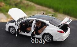 1/18 Scale Toyota Camry 2024 9th Generation White Diecast Car Model Toy