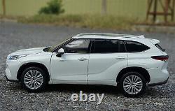 1/18 Scale Toyota Highlander 2022 White Diecast Car Model Toy Collection Gift