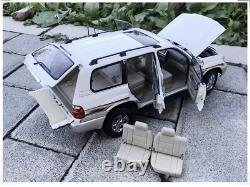 1/18 Scale Toyota Land Cruiser LC100 White DieCast Car Model Toy Collection