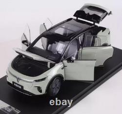 1/18 Scale VOYAH Courage EV Green Diecast Car Model Toy Collection Gift