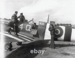 1/18 large scale Spitfire MK1 D-Day theme