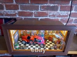 1/18th scale Diorama Goodwood revival wooden display case & usb lights diecast