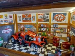 1/18th scale Diorama Goodwood revival wooden display case & usb lights diecast