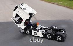 1/24 Scale DAYUN TRUCK V9 Truck White Diecast Car Model Collection Gift