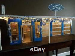 118 Scale DIECAST DIORAMA 4 BAY GARAGE SHOP WITH LIGHTS FORD