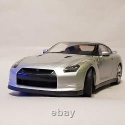 118 scale Nissan G-TR R35 V6 2009 Japanese sport car diecast model FLAWED