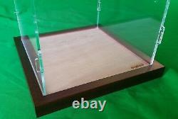 14 x 14 x 28 inch display case for Hot Toy Figures 1/6 Scale, Statue, Doll Dolls