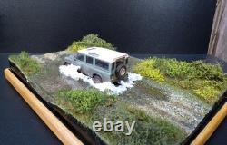 143 scale diorama Land Rover Water Scene 1, Including vehicle and cover