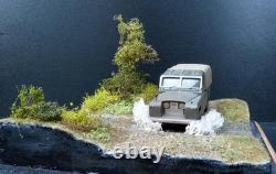 143 scale diorama Land Rover Water Scene 2, Including vehicle and cover