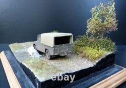 143 scale diorama Land Rover Water Scene 2, Including vehicle and cover