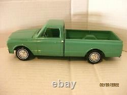 1969 CHEVROLET FLEETSIDE PICKUP 1/25 scale PROMO, GREEN