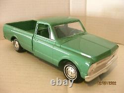 1969 CHEVROLET FLEETSIDE PICKUP 1/25 scale PROMO, GREEN