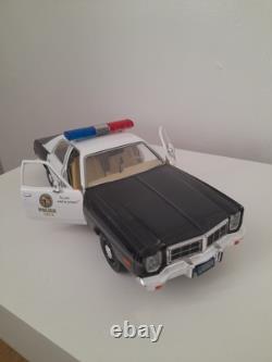 1977 Dodge Monaco Hatchback 1/23 Scale Diecast Model Car Sheriff