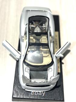 1992 Maisto 1/18 scale Model Car 31807 diecast 1992 Jaguar XJ220 MINT MIB