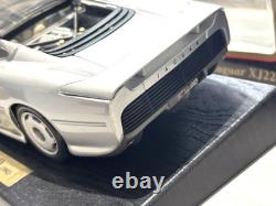 1992 Maisto 1/18 scale Model Car 31807 diecast 1992 Jaguar XJ220 MINT MIB
