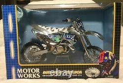 2002 LBZ KAWASAKI KX250 Motocross 16 SCALE DIE CAST Motorcycle Supercross Model