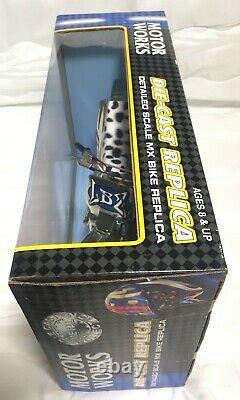 2002 LBZ KAWASAKI KX250 Motocross 16 SCALE DIE CAST Motorcycle Supercross Model