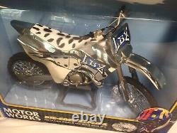 2002 LBZ KAWASAKI KX250 Motocross 16 SCALE DIE CAST Motorcycle Supercross Model