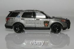 2017 Ford Explorer Pennsylvania PA State Trooper Police 164 Scale Diecast Model