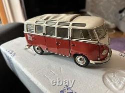 A Franklin mint scale model of a 1962 Volkswagen micro bus