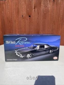 ACME 1/18 Scale 1964 Buick Riviera Custom Cruiser Diecast Model Limited Edition