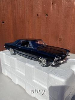 ACME 1/18 Scale 1964 Buick Riviera Custom Cruiser Diecast Model Limited Edition