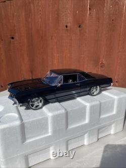 ACME 1/18 Scale 1964 Buick Riviera Custom Cruiser Diecast Model Limited Edition