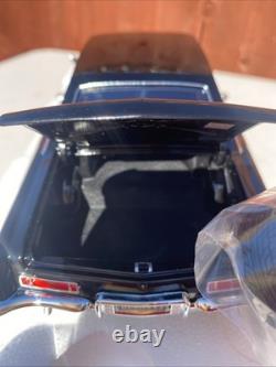 ACME 1/18 Scale 1964 Buick Riviera Custom Cruiser Diecast Model Limited Edition