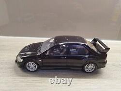 AUTOart (77163) Mitsubishi Lancer Evo VII 118 scale