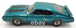 Acme 1/18 Scale Diecast A1805627 1970 Oldsmobile 442 W-30 Aegean Aqua Metallic