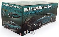 Acme 1/18 Scale Diecast A1805627 1970 Oldsmobile 442 W-30 Aegean Aqua Metallic