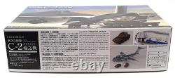 Aoshima 1/144 Scale Kit 05509 JASDF Transporter Aircraft C-2 + 2 Combat Vehicles