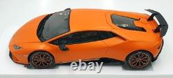 Autoart 1/12 Scale Diecast 12076 Lamborghini Huracan Performante Orange