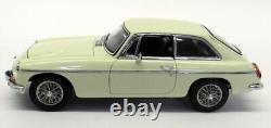 Autoart 1/18 Scale Diecast 76621 MG MGC GT Coupe Snowberry White