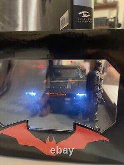BATMAN & BATMOBILE Jada 1/18 Scale Size With Batmobile Book Included
