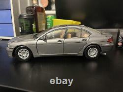 BMW 745i Model 118 scale