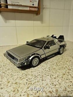 Back To The Future Part 2 1/15th Scale Time Machine