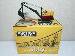 Bucyrus-Erie 22-B Cable Hoe with Metal Tracks EMD 150 Scale Model #T002 New