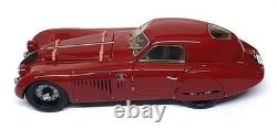 CMC 1/18 Scale M-107 1938 Alfa Romeo 8C 2900B Special Touring Coupe Burgundy