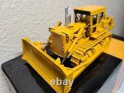 Caterpillar Cat D9H Dozer with Metal Tracks CCM 148 Scale Diecast Model