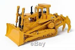 Caterpillar Cat D9L Dozer with Multi-Shank Ripper CCM 148 Scale Model New