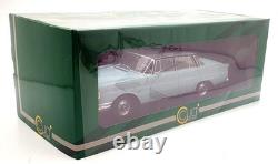 Cult 1/18 Scale Resin CML151-3 1966 Mercedes-Benz 220SE W111 Blue/D Blue Roof