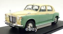 Cult 1/18 Scale Resin CML173-3 Rover 110 P4 White/Green