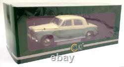Cult 1/18 Scale Resin CML173-3 Rover 110 P4 White/Green