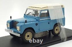 Cult Models 1/18 Scale CML114-1 1978 Land-Rover 88 Series III Marine Blue