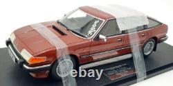 Cult Models 1/18 Scale CML200-3 Rover 3500 Vanden Plas Oporto Red
